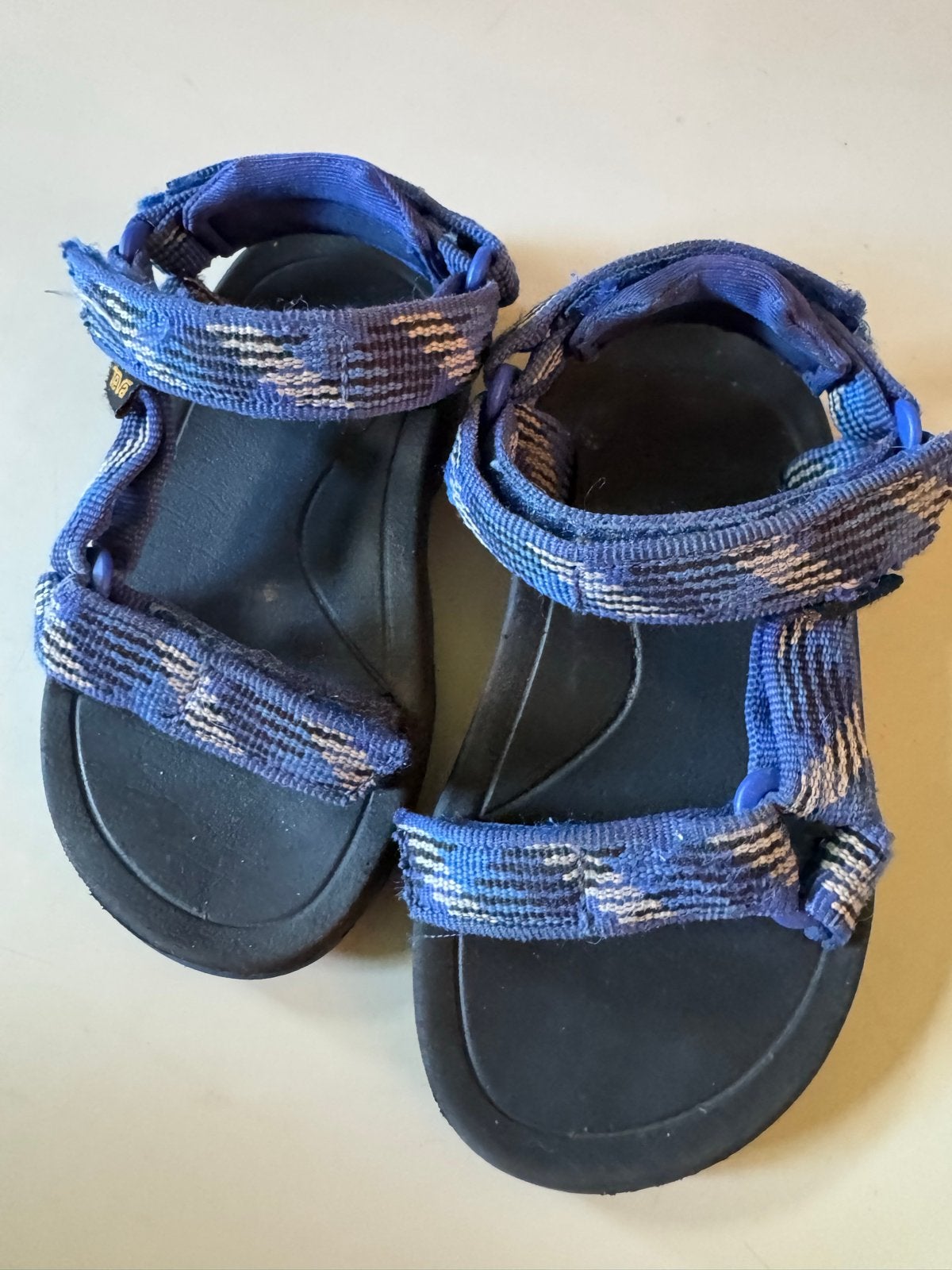 Blauwe Teva sandalen maat 22/23, Kinderen en Baby's, Ophalen of Verzenden, Gebruikt, Jongen of Meisje, Schoenen