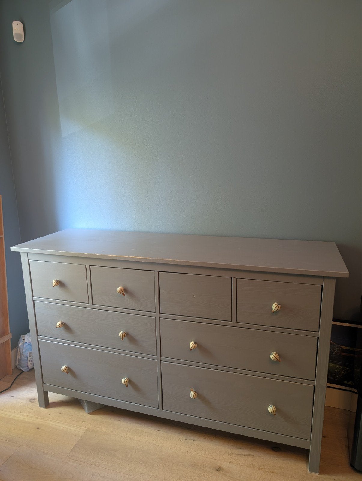 hemnes grijze ladekast, Ophalen, Gebruikt, 5 laden of meer, 100 tot 150 cm