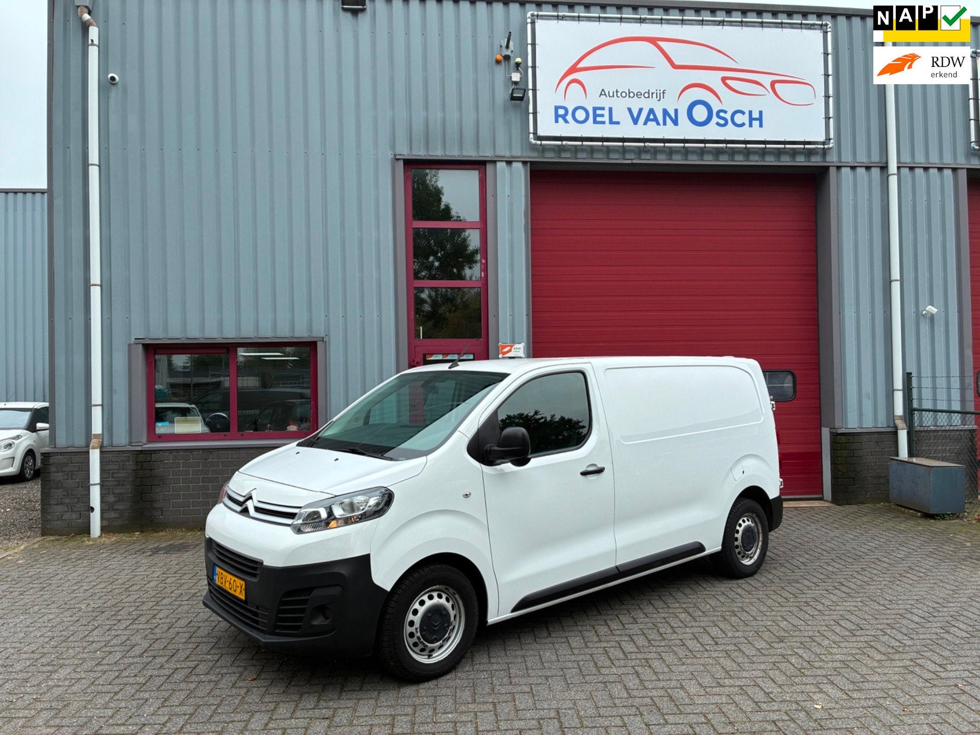 Citroen Jumpy 2.0 BlueHDI 120PK trekhaak pdc 2500kg trekken!, Auto's, Voorwielaandrijving, Dealer onderhouden, Stof, Gebruikt