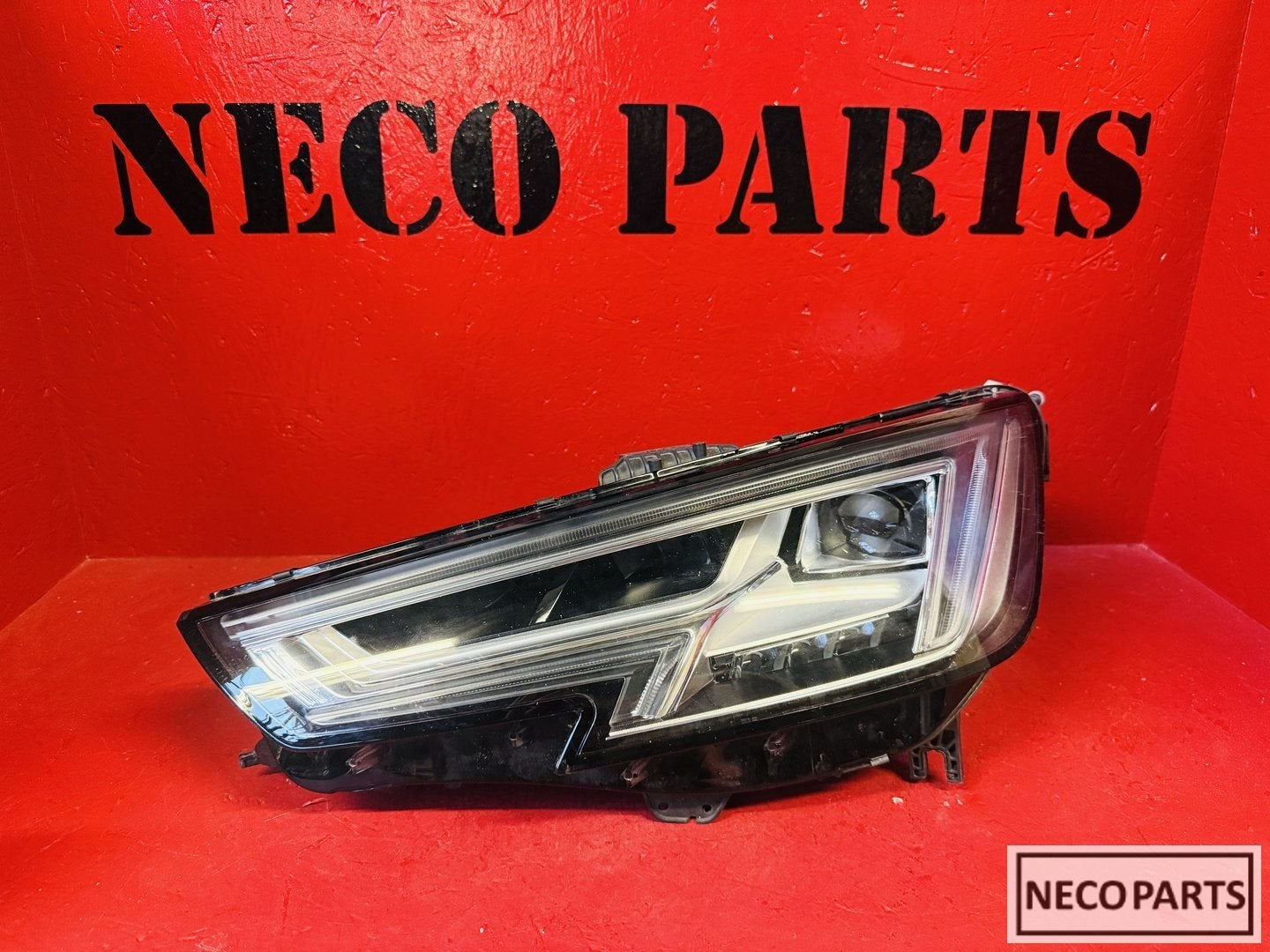 AUDI A4 8W B9 FULL LED KOPLAMP ORIGINEEL 8W0941773, Auto-onderdelen, Gebruikt, -, -, -