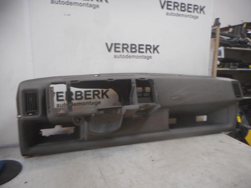 Dashboard Ford Fiesta 2 (1986-05/1989-02) 84fgb04326aaw, Auto-onderdelen, Gebruikt, Henry-Ford-Straße  1, Köln 50735, , Duitsland
