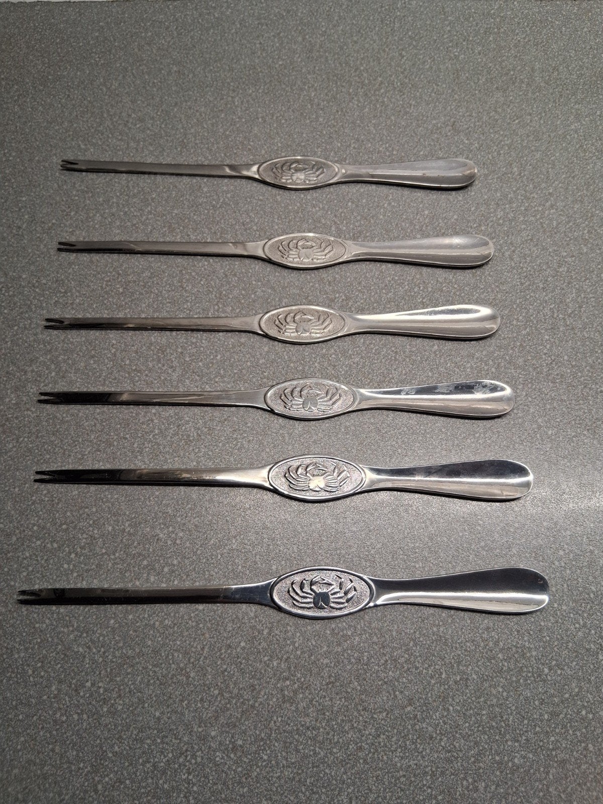 Set van 6 kreeftvorkjes met krabmotief, Antiek en Kunst, Antiek | Bestek, Ophalen