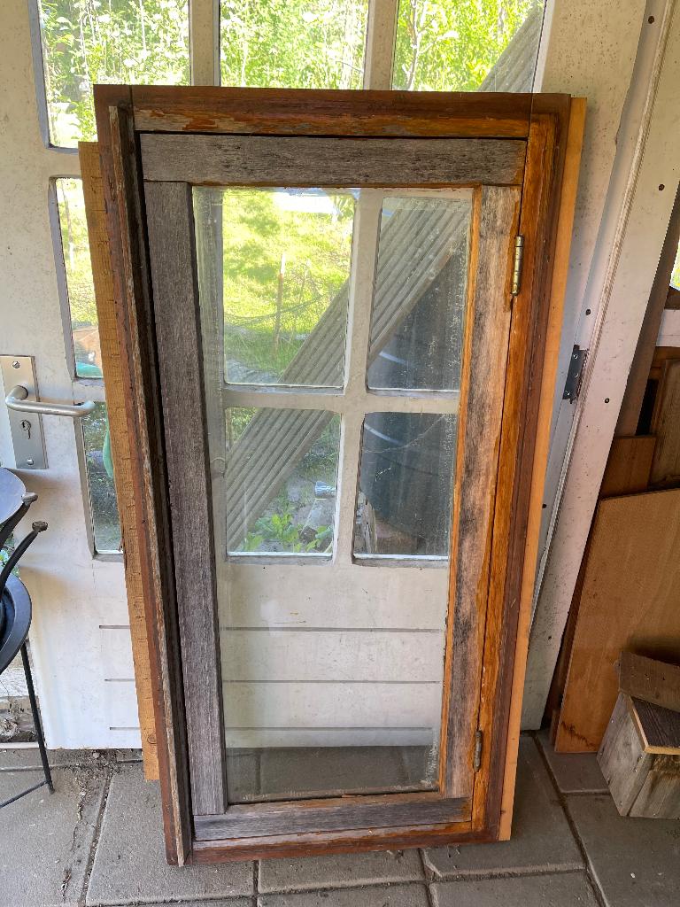 Comleet raam met kozijn voor schuur 125 x 60,5 cm, Gebruikt, Raamkozijn, Minder dan 75 cm, Inclusief glas