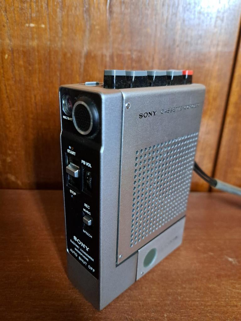 Sony vintage 1970's cassette recorder walkman, Audio, Tv en Foto, Walkmans, Discmans en Minidiscspelers, Ophalen of Verzenden