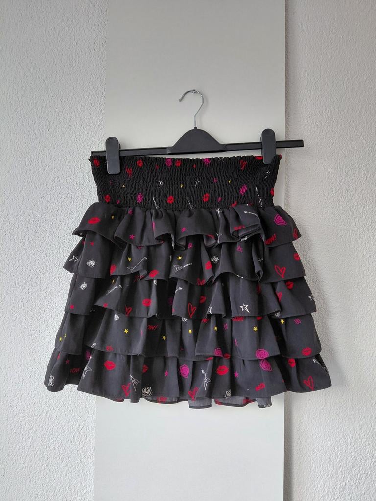 NIKKIE strokenrok 34/36, Kleding | Dames, Rokken, Zwart, Ophalen of Verzenden, Zo goed als nieuw, Nikkie