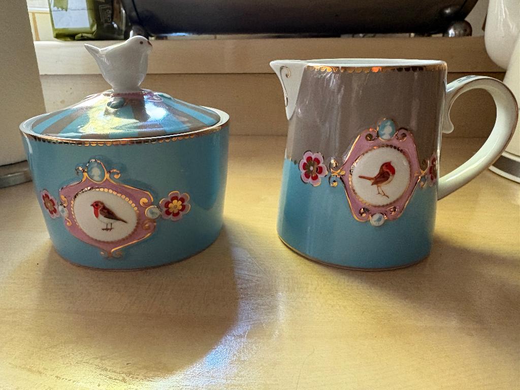 Pip Studio suikerpot en melkkannetje, Huis en Inrichting, Overige typen, Ophalen of Verzenden, Zo goed als nieuw, Overige stijlen