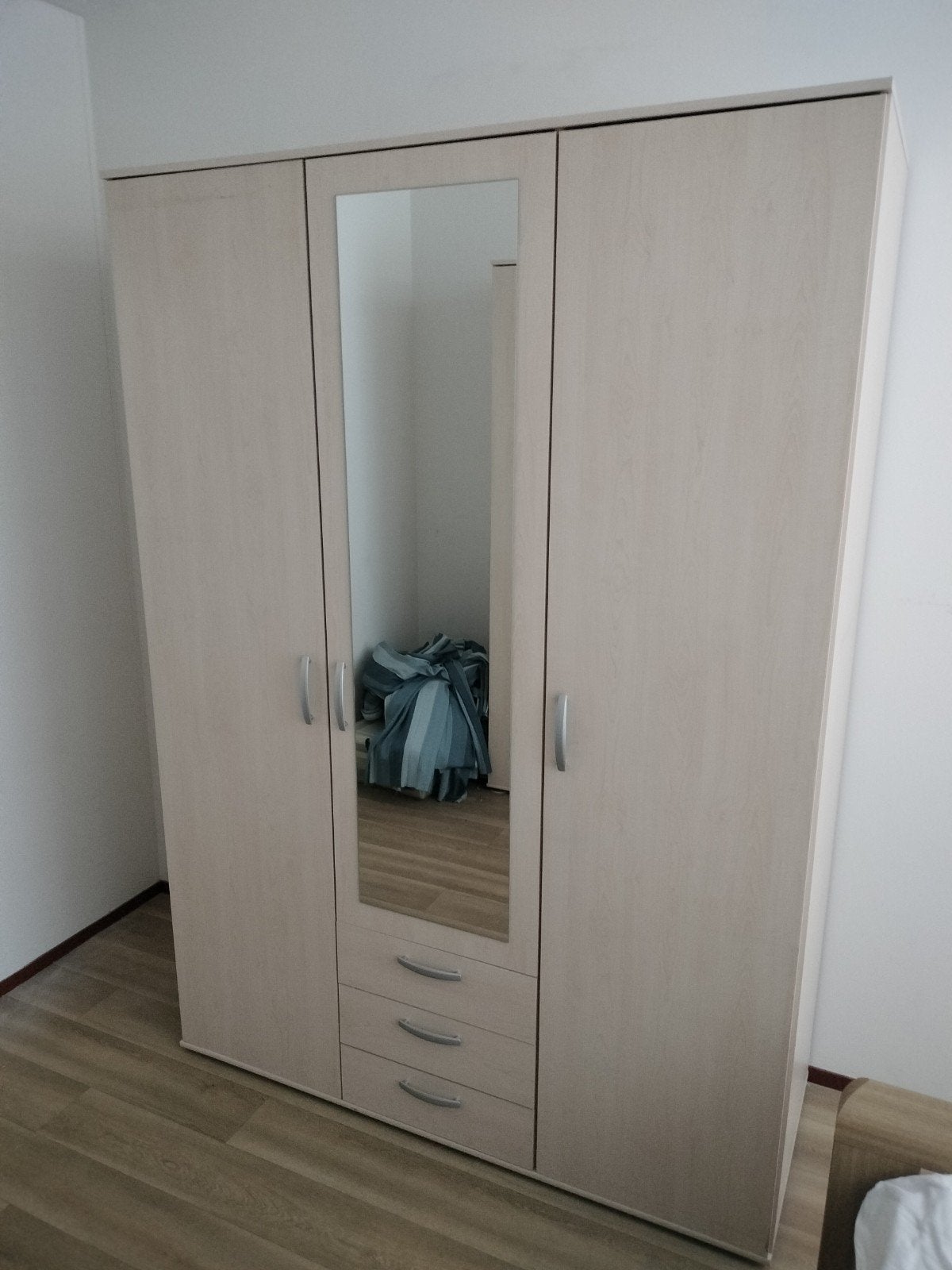 Te koop: 2x kledingkast. Veel opbergruimte!, Ophalen, Gebruikt