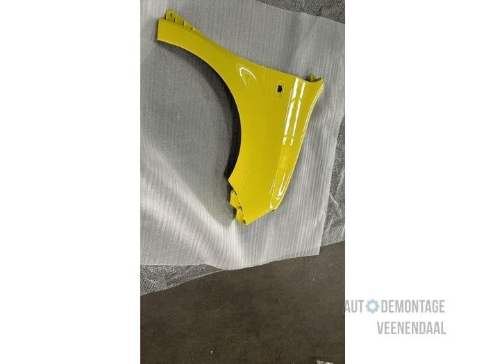 Scherm rechts-voor van een Renault Twingo (OVENW), -, Renault, -, Nieuw