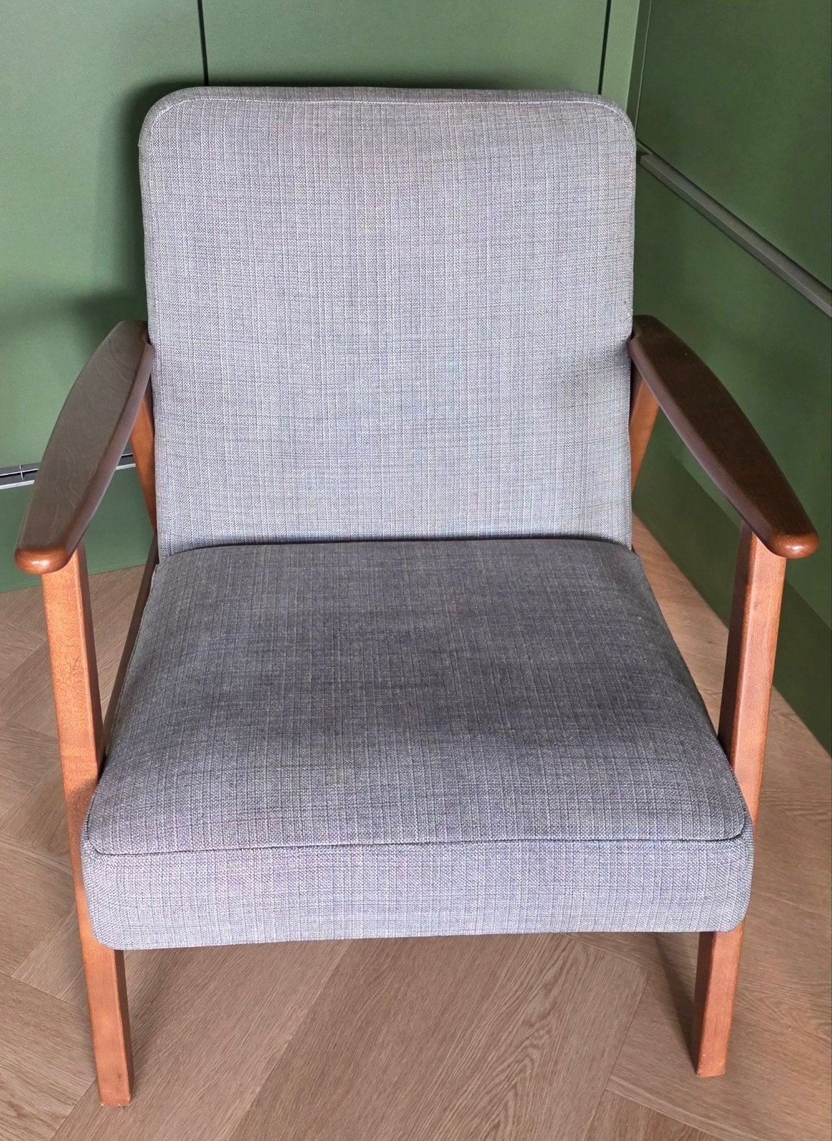 Ikea EKENÄSET Fauteuil - Tijdloos Design & Comfort, Ophalen, Gebruikt, 75 tot 100 cm, 50 tot 75 cm