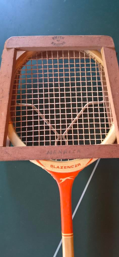 Vintage Slazenger tennisracket met houten pers, Sport en Fitness, Tennis, Overige merken, Gebruikt, Ophalen of Verzenden, Racket