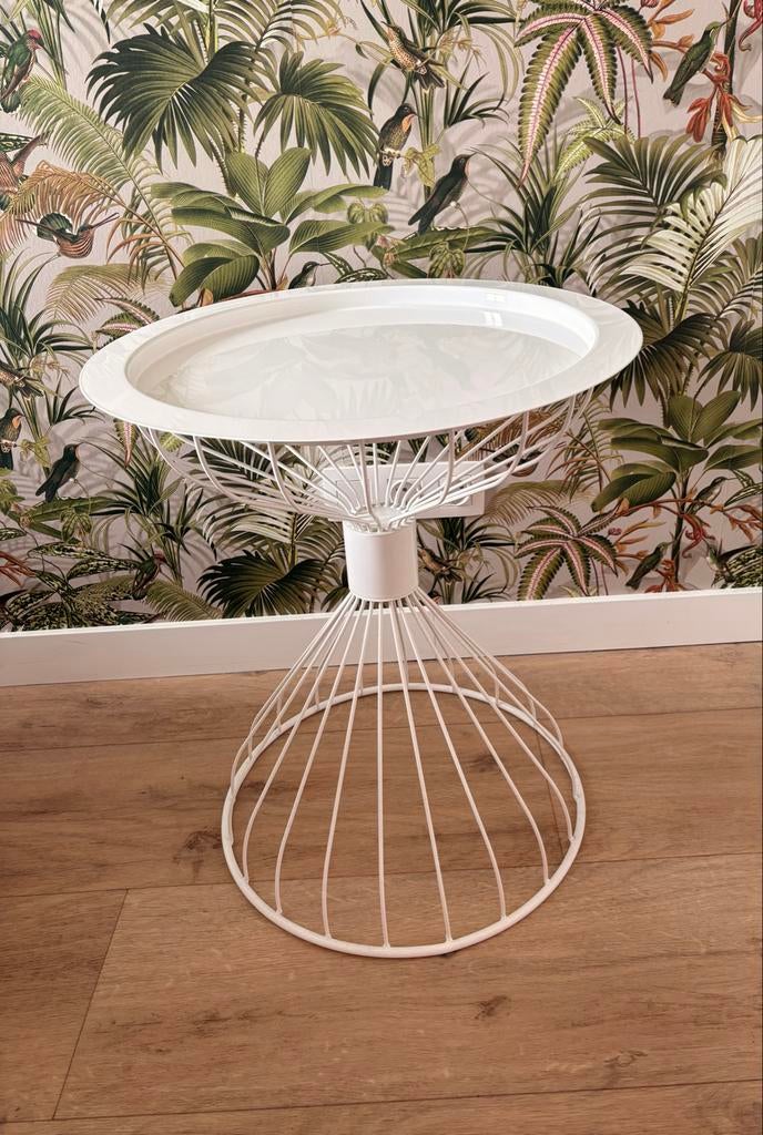 Zuiver Kelly Tray bijzettafel, Minder dan 55 cm, Metaal of Aluminium, Rond, Zo goed als nieuw