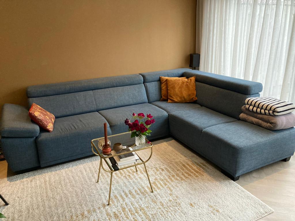 Lounge hoekbank met verstelbare hoofdsteun en uitschuifbaar, Ophalen, 250 tot 300 cm, Gebruikt, Hoekbank