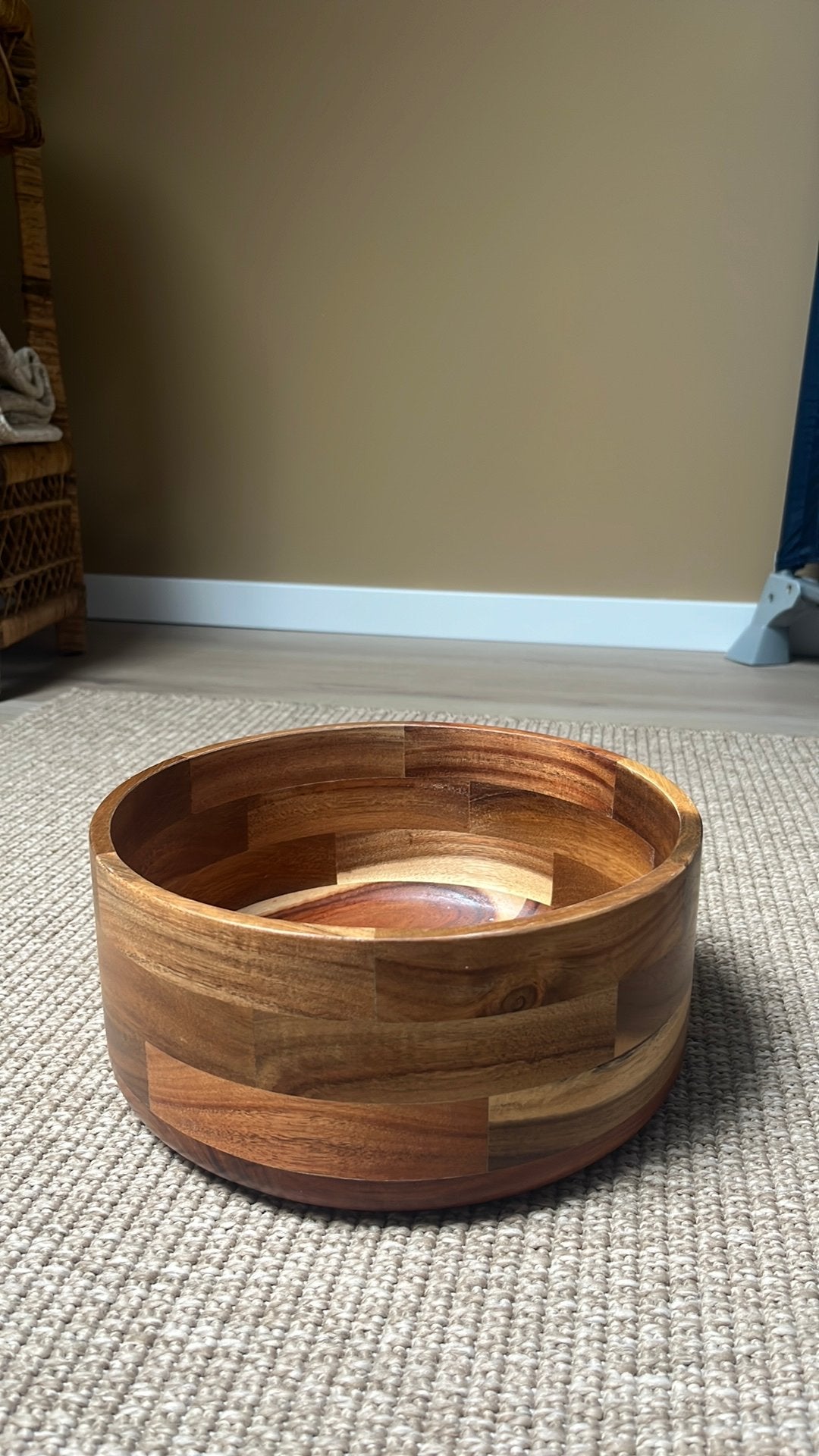 Houten (fruit) schaal, Ophalen, Zo goed als nieuw, Rond, Hout