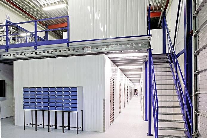 Selfstorage Opslag Opslagbox Unit Garagebox, Ophalen, Zo goed als nieuw, Disco, Boxset