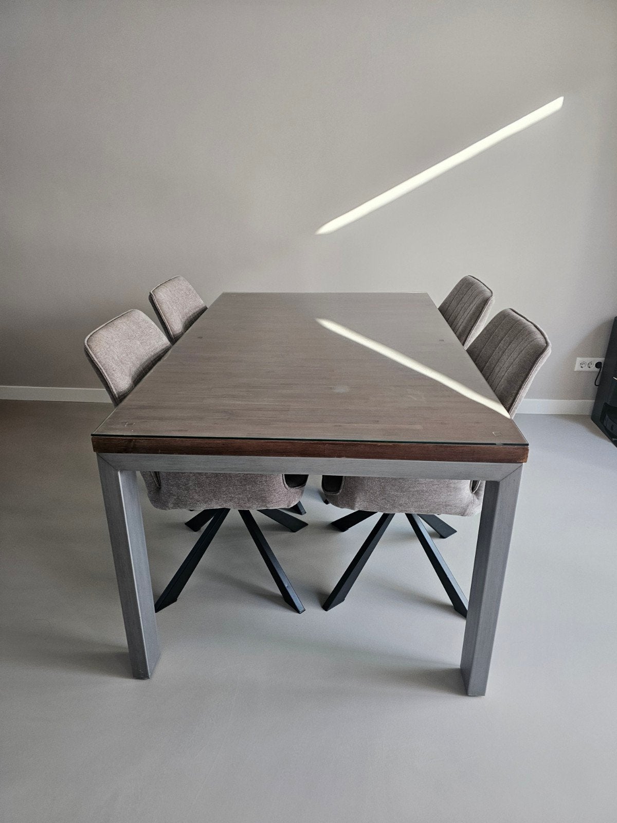 Eettafel acaciahout met 4 draaistoelen en extra onderstel, Ophalen, Gebruikt, Vijf, Zes of meer stoelen