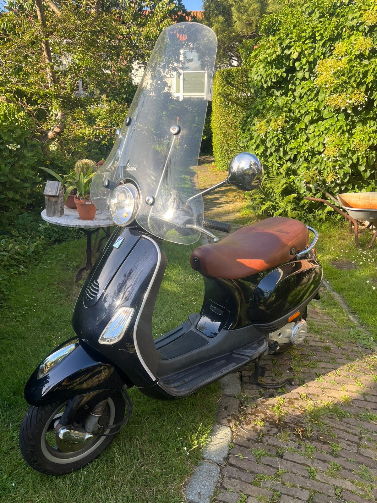 Vespa lx50 4takt, Fietsen en Brommers, Scooters | Vespa, Zo goed als nieuw, Vespa LX, Benzine, Ophalen
