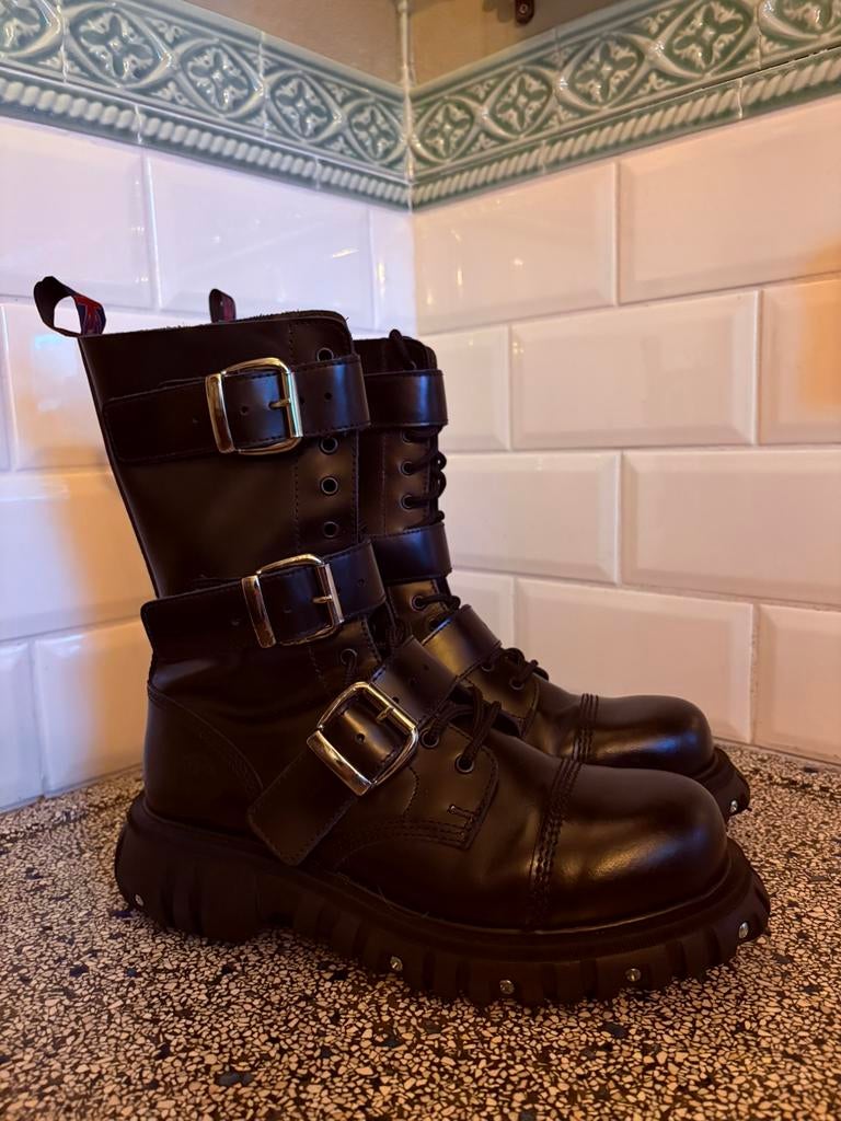 Gothic Punk 3 buckle boots Nevermind Unisex, Ophalen of Verzenden, Zo goed als nieuw, Zwart