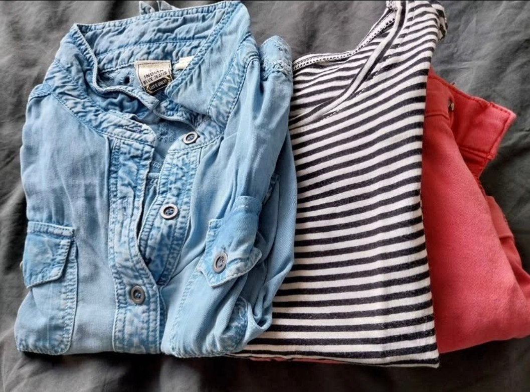 Zomerse set: denim blouse, gestreept shirt & rode broek 110, Ophalen of Verzenden, Zo goed als nieuw