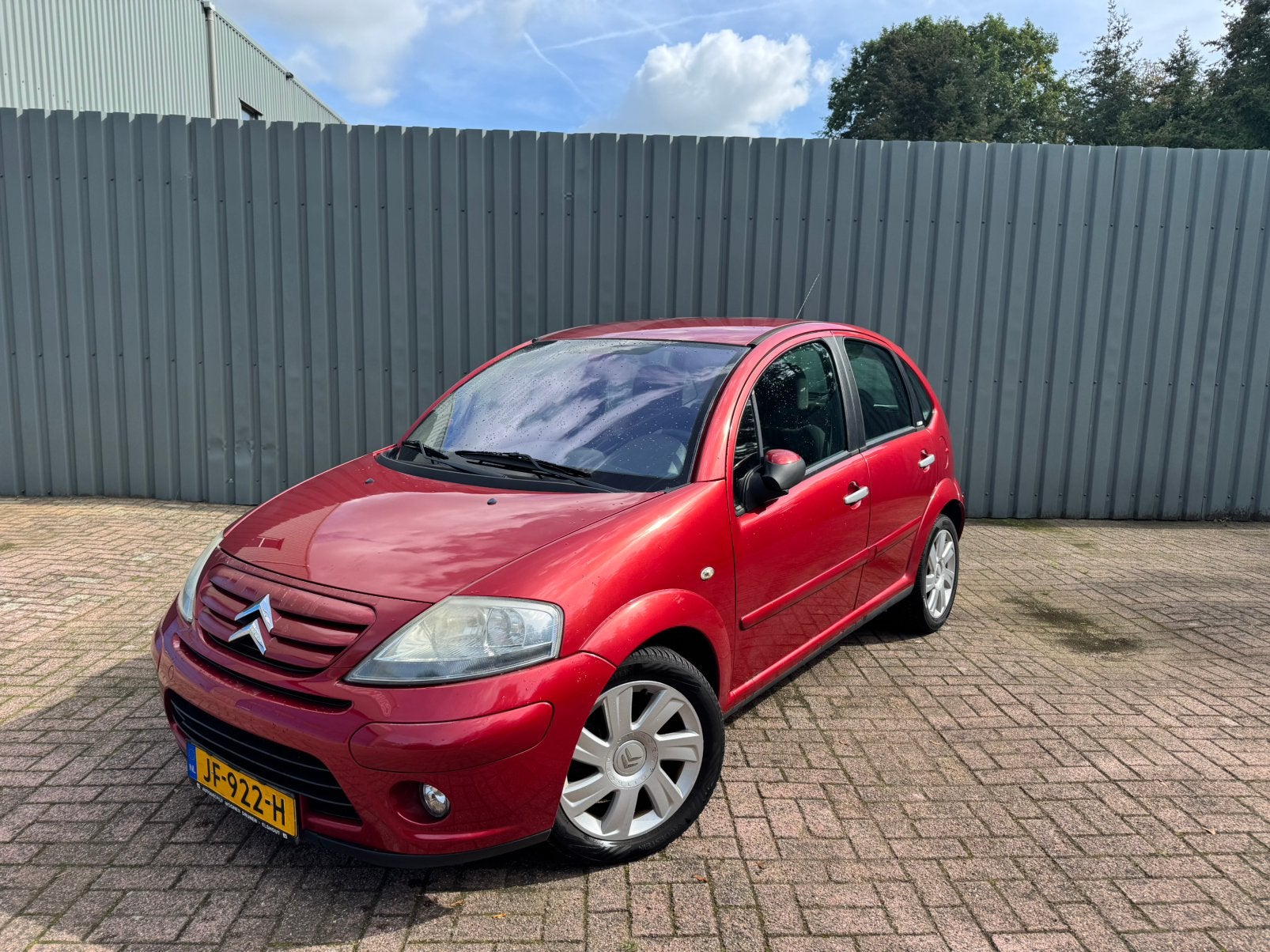 Citroën C3 1.6 16V AUTOMAAT 2009 Rood, Auto's, 1160 kg, 4 cilinders, 1108 kg, 49 €/maand