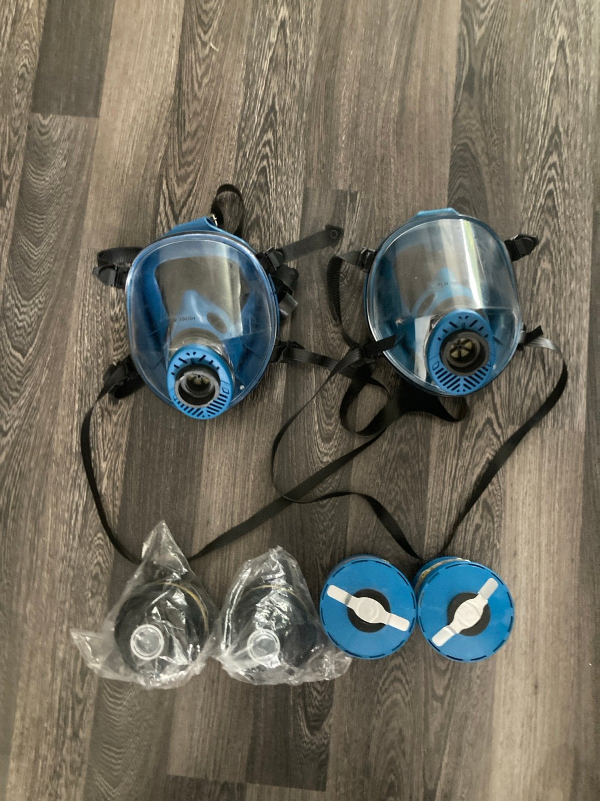 2x Volgelaatsmasker, Ophalen of Verzenden, Gebruikt