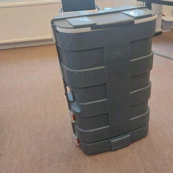 Mobiele balie / presentatiemeubel op wielen, Ophalen, Gebruikt, Kunststof, 70 tot 120 cm