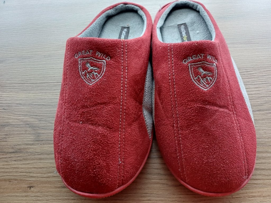 rode pantoffels atlasformen mt 44, Kleding | Heren, Schoenen, Overige kleuren, Pantoffels of Sloffen, Gedragen, Atlasformen