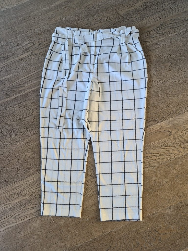 Enkellange Broek Primark maat 46 dames - wit, Primark, Wit, Maat 46/48 (XL) of groter, Ophalen of Verzenden