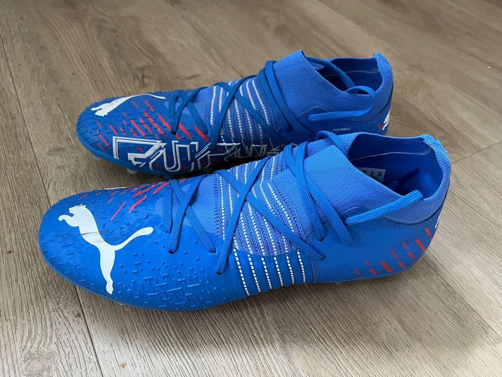 Puma Future voetbalschoenen - Maat 43, Sport en Fitness, Ophalen, Maat XS of kleiner, Schoenen, Zo goed als nieuw