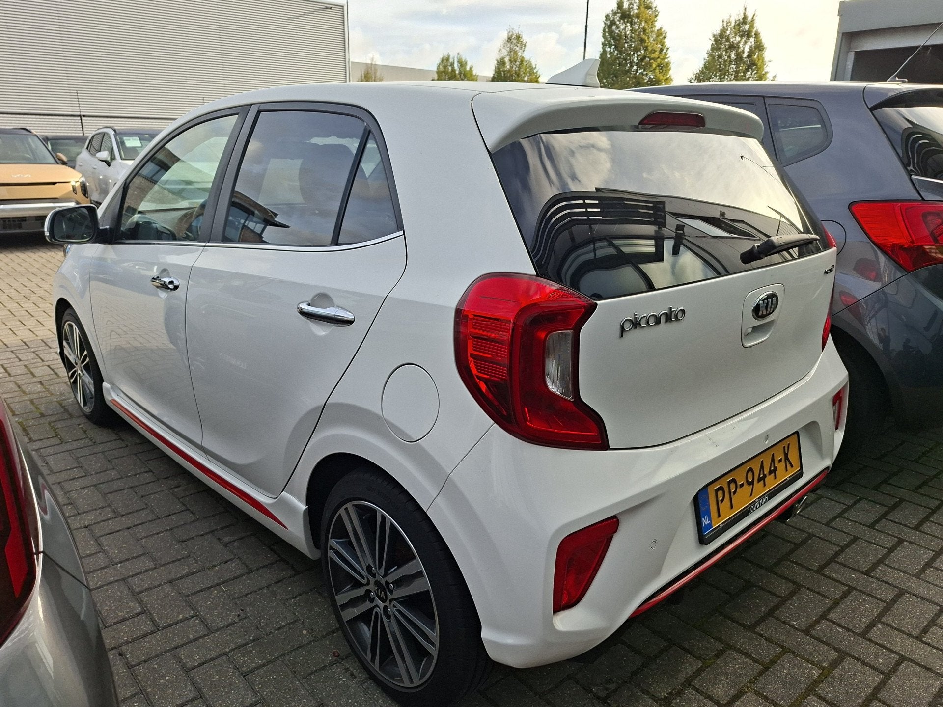 Kia Picanto 1.2 CVVT GT-Line (bj 2017), Auto's, Voorwielaandrijving, Gebruikt, 4 cilinders, Wit