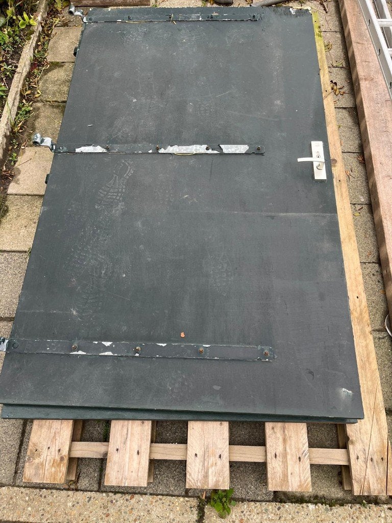 Houten garagedeuren (2 stuks), ca. 199 x 120 cm, Gebruikt, Garagedeur, Ophalen of Verzenden, Vouwdeur