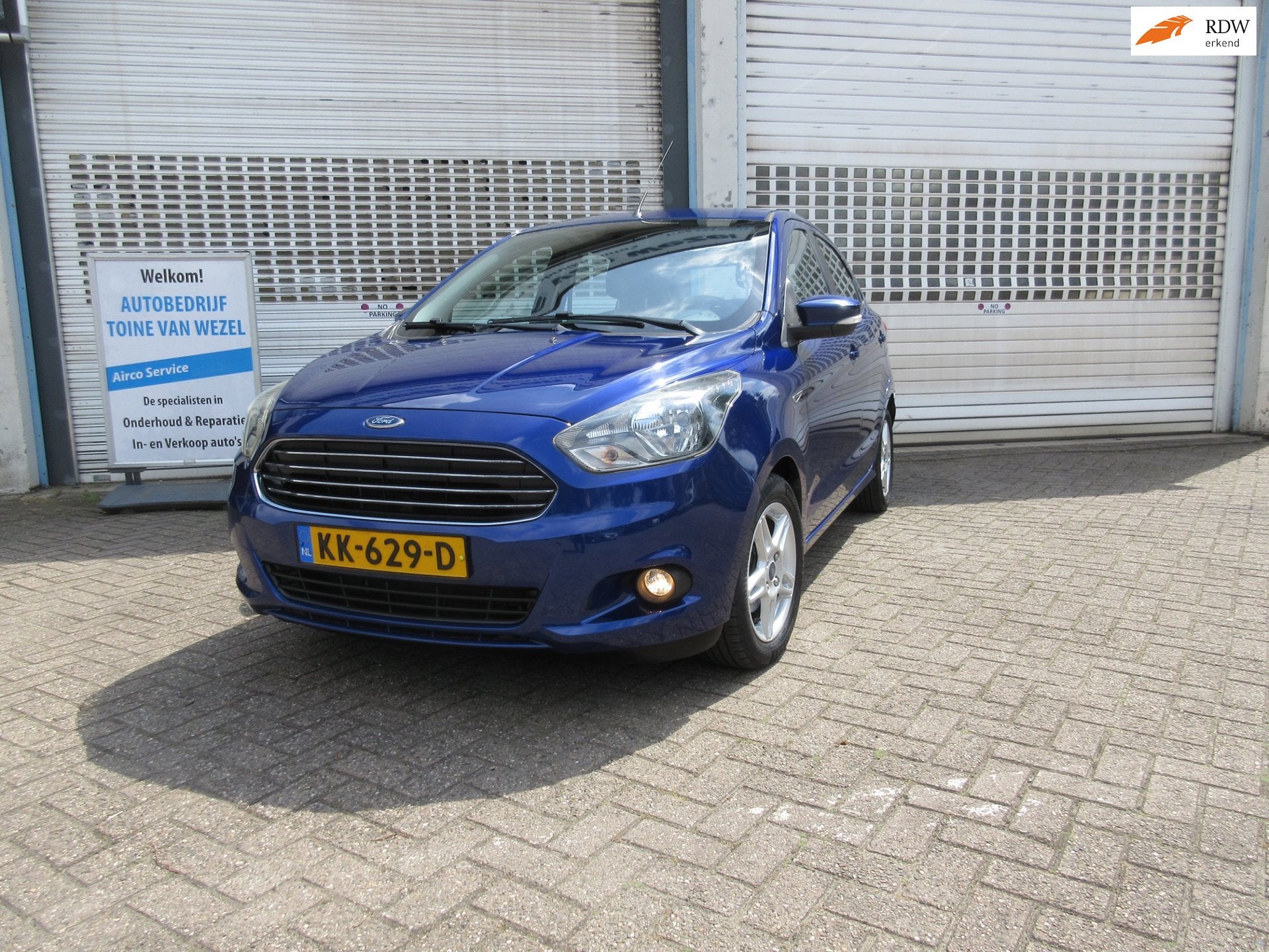 Ford Ka+ 1.2 Trend Ultimate airco 5deurs, Auto's, Ford, Ka, Blauw, 1198 cc, Origineel Nederlands