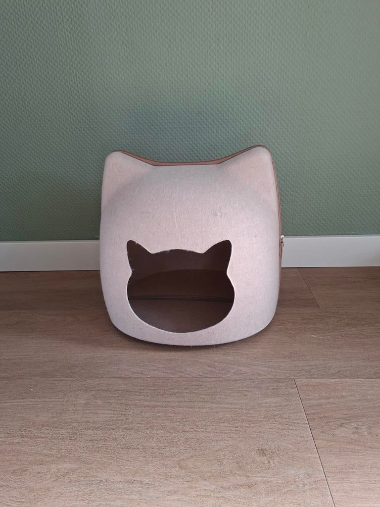 Leuk kattenholletje, Ophalen of Verzenden, Zo goed als nieuw