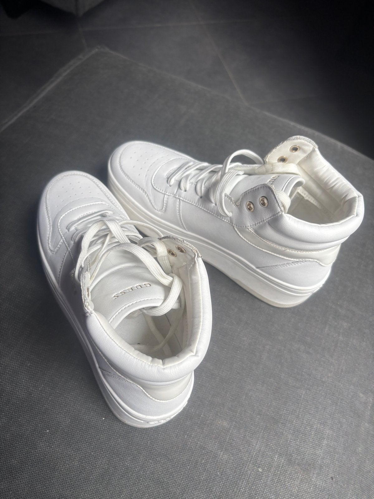 Sneaker Guess, Kleding | Dames, Schoenen, Wit, Ophalen of Verzenden, Sneakers of Gympen, Zo goed als nieuw