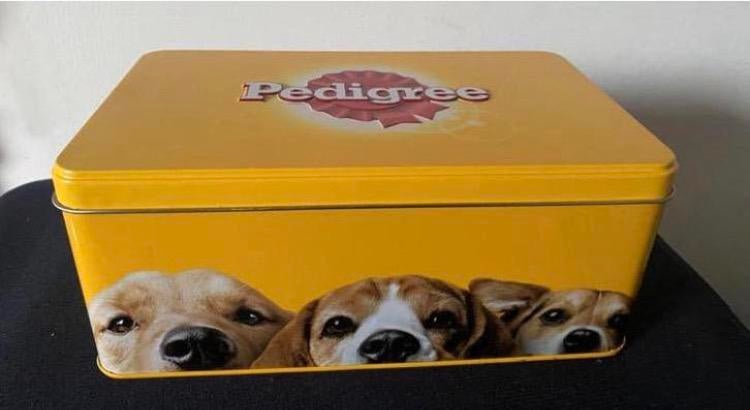 Blik van Pedigree. Afm. 21,5x12,5x9 cm., Ophalen of Verzenden, Zo goed als nieuw, Overige, Overige merken