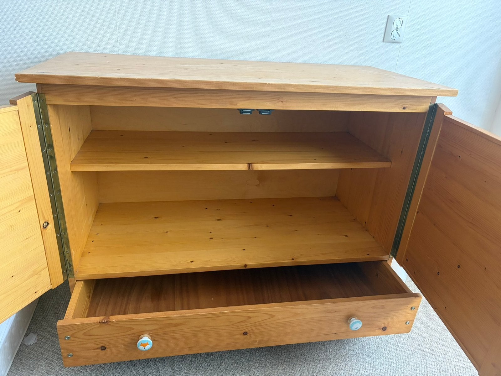 Gratis grenen commode, Ophalen, Gebruikt, 50 tot 70 cm, 100 cm of meer