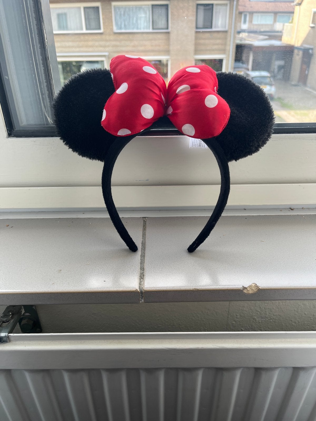Minnie Mouse oren haarband met rode strik, Ophalen of Verzenden, Mickey Mouse, Gebruikt, Kleding of Textiel