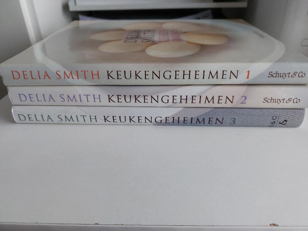 Keukengeheimen: deel 1 t/m 3 (Delia Smith), Ophalen of Verzenden, Gelezen, Delia Smith