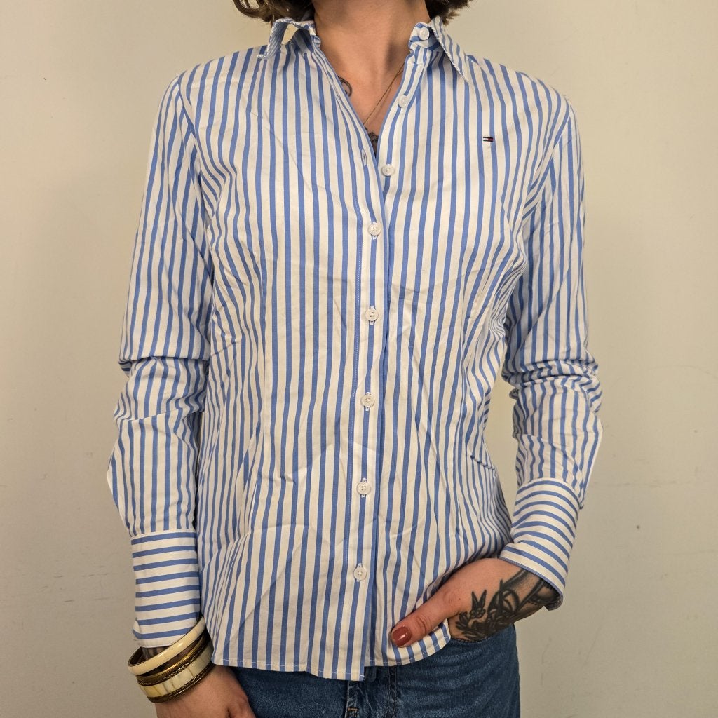 Tommy Hilfiger Blauw Gestreepte Blouse Dames M, Kleding | Dames, Blouses en Tunieken, Zo goed als nieuw, Maat 38/40 (M), Blauw