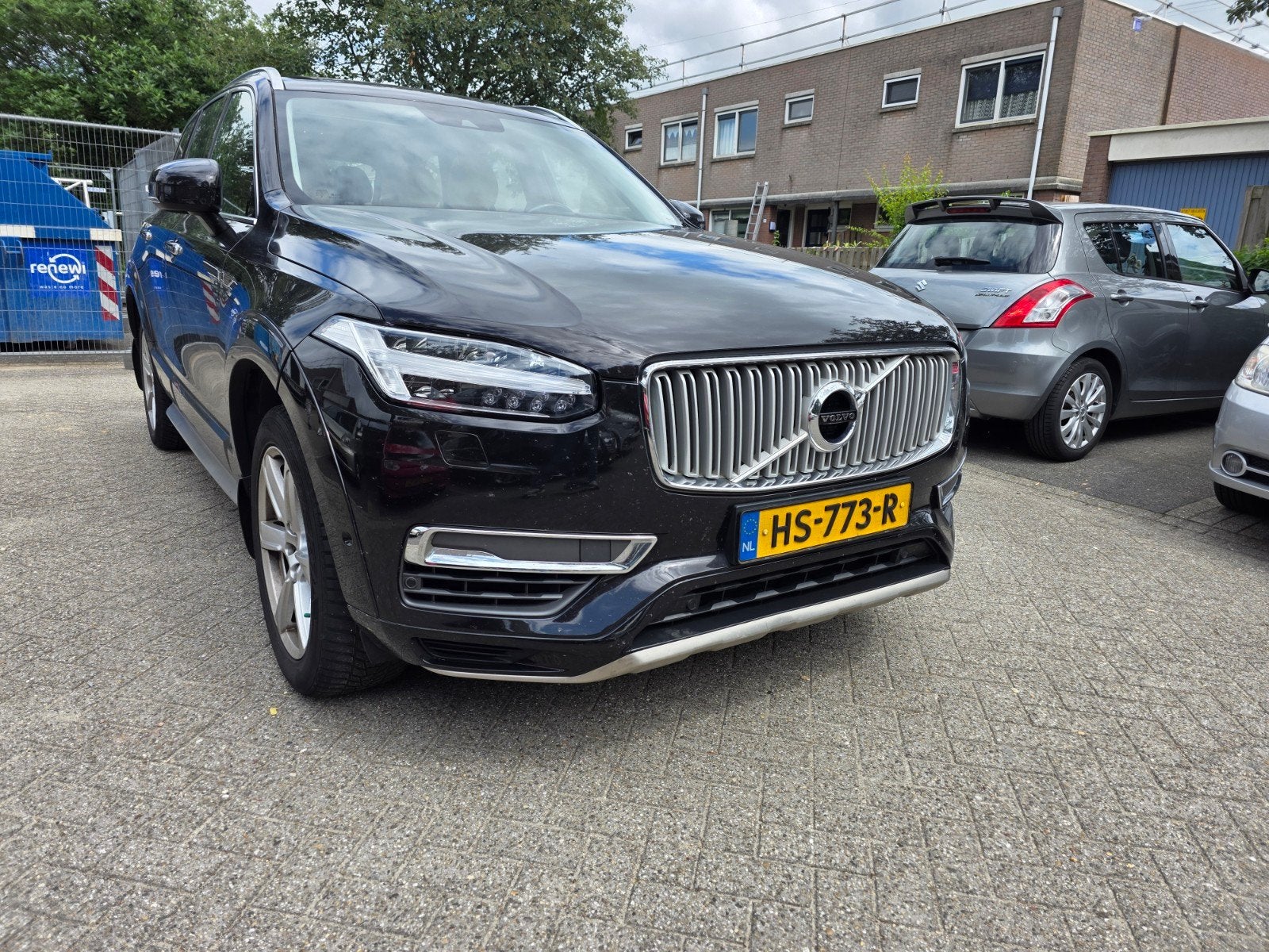 Volvo XC90 2.0 T8 Twin Engine INSCRIPTION- Luchtvering, 320 pk, 7 stoelen, Zwart, 2187 kg