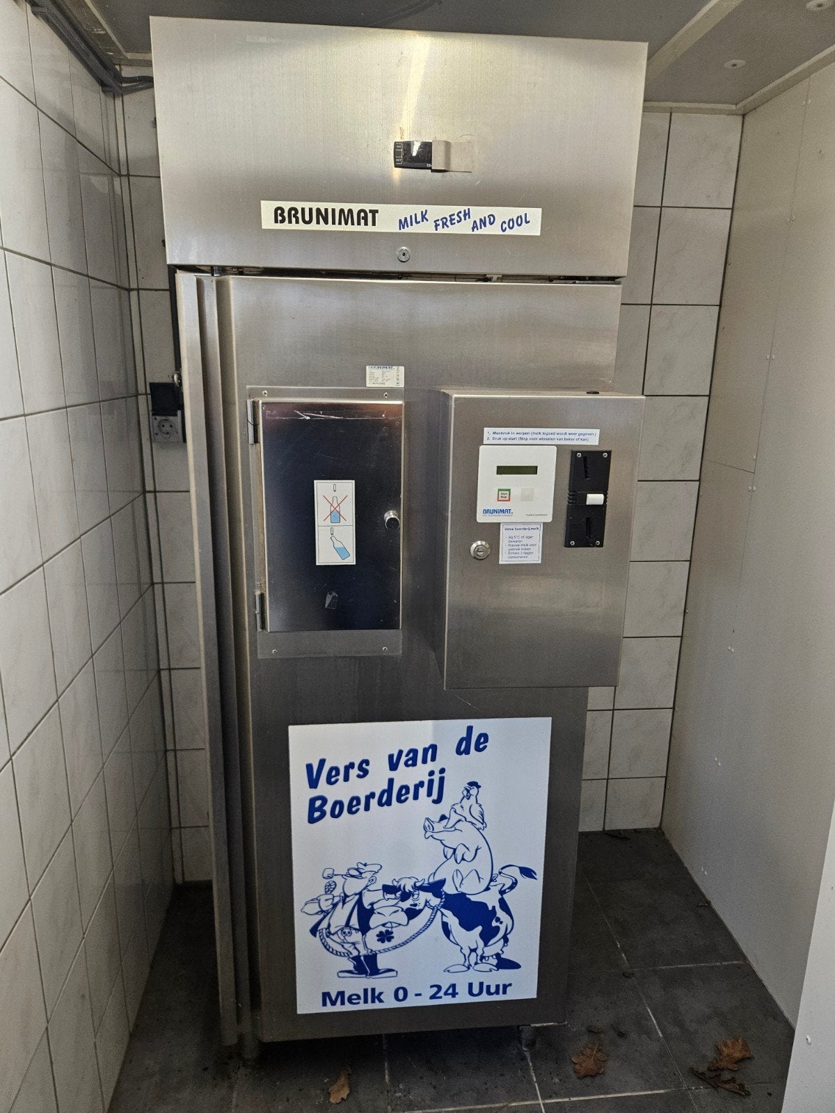 Brunimat Melktap met 2 melkbussen, Ophalen, Koelen en Vriezen