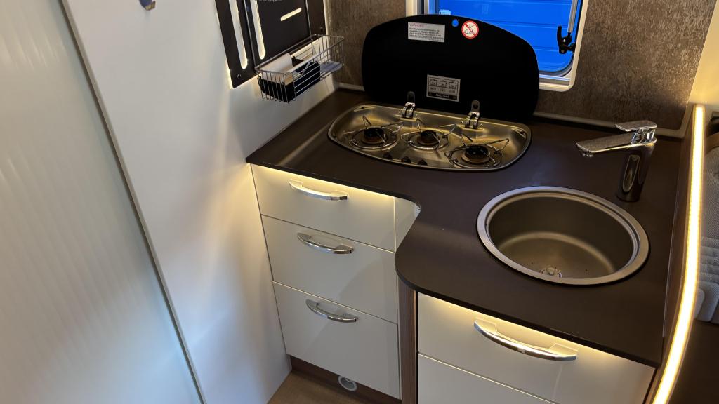 Bürstner Lyseo TD 594 Harmony Line, Caravans en Kamperen, Campers, Fiat, Bedrijf, Koelkast, Bürstner