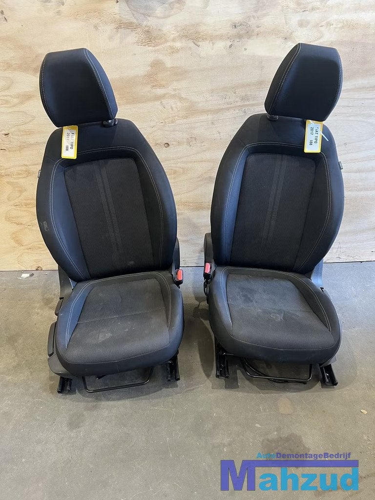 FIAT TIPO hatchback stof interieur compleet 2016+, Auto-onderdelen, Interieur en Bekleding, Gebruikt, Stellantis Europe S.p.A.