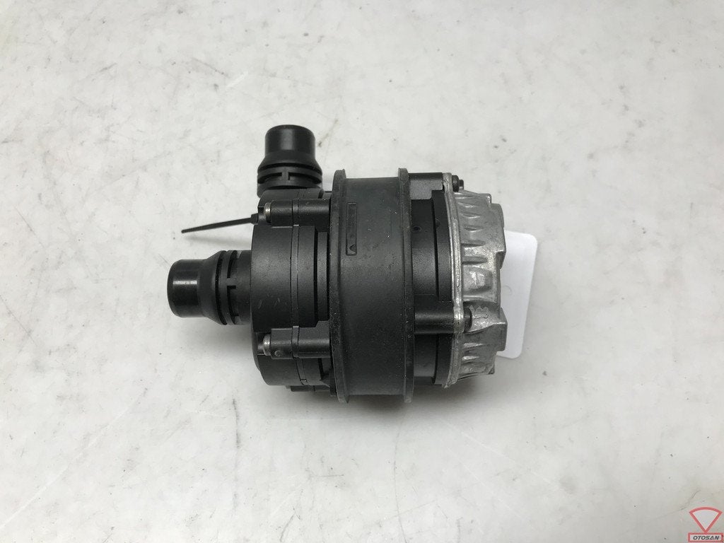 BMW 1 2 3 Serie F20 F36 F30 Extra Waterpomp 863795304, Petuelring 130
80788  Munich, DE, Gebruikt, Voor, Info@bmw.de