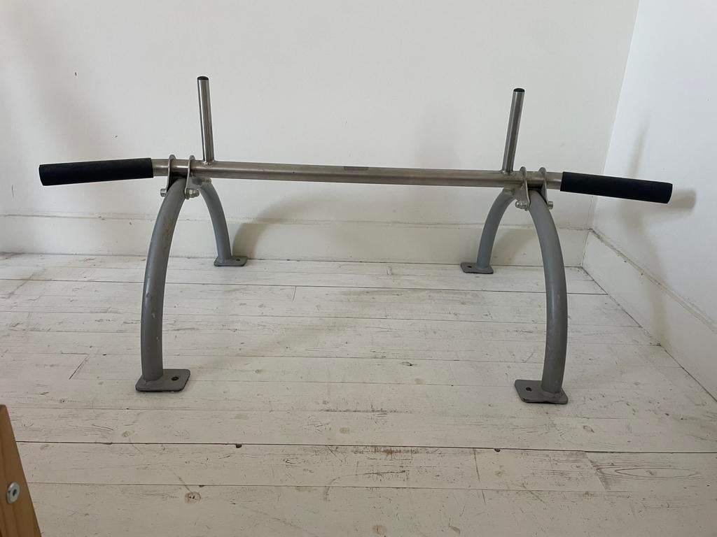 Pull Up Bar, Sport en Fitness, Fitnessmaterialen, Ophalen, Zo goed als nieuw, Oprekstang