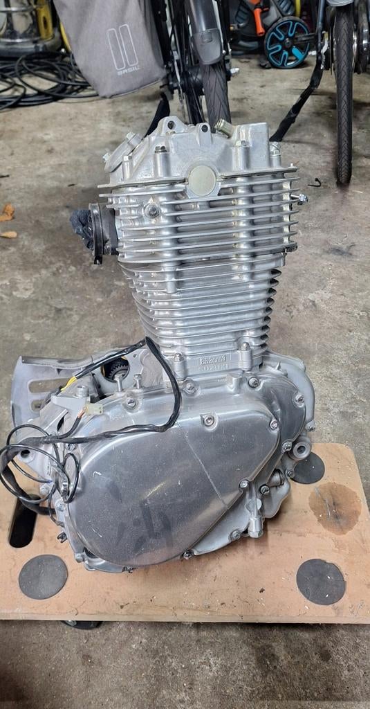 Suzuki ls650 gereviseerde motor + versnellingsbak, Fietsen en Brommers, Ophalen, Nieuw, Blok