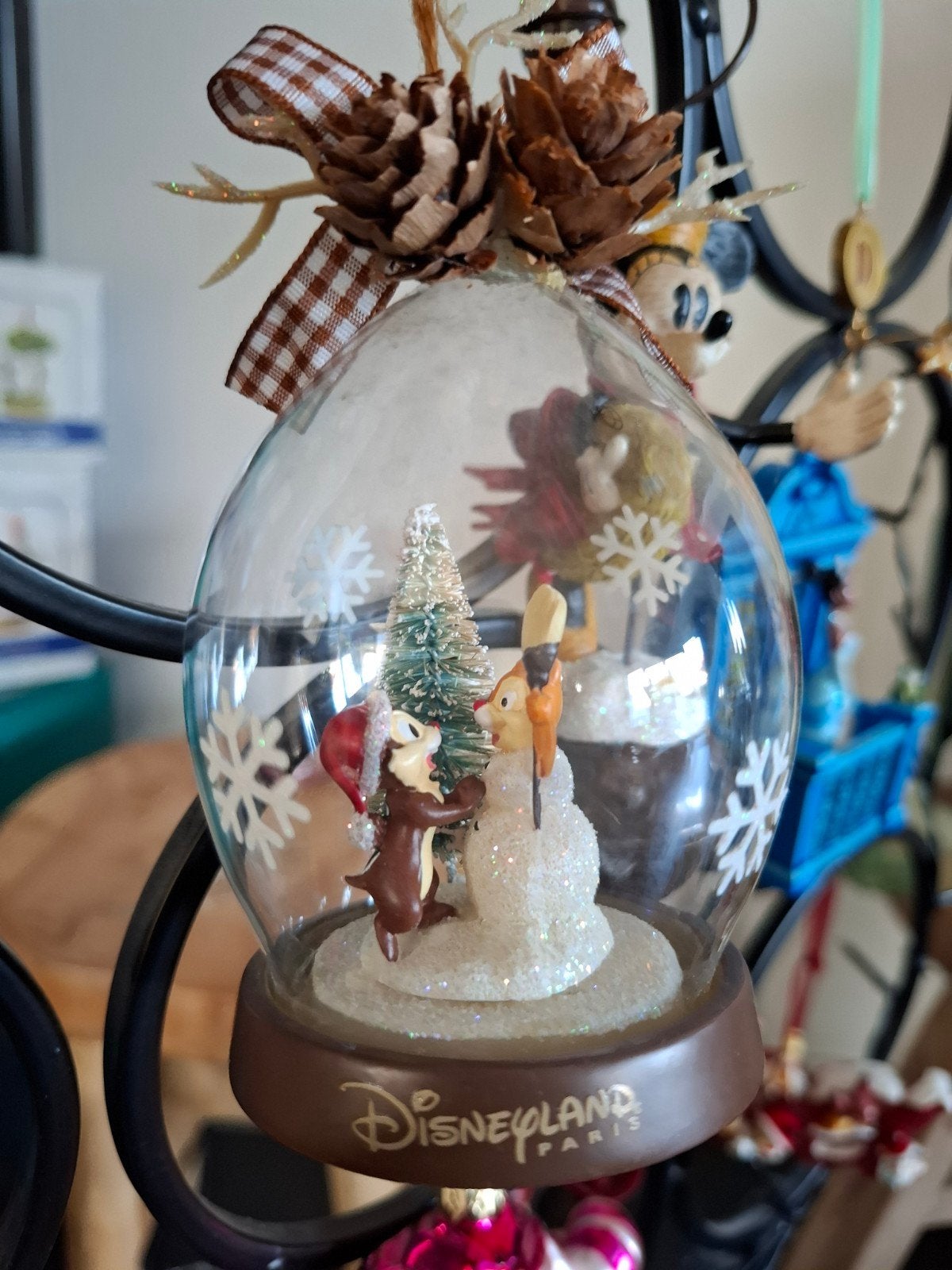 disney kerst ornament knabbel en babbel chip and dale, Verzamelen, Disney, Ophalen, Mickey Mouse, Beeldje of Figuurtje