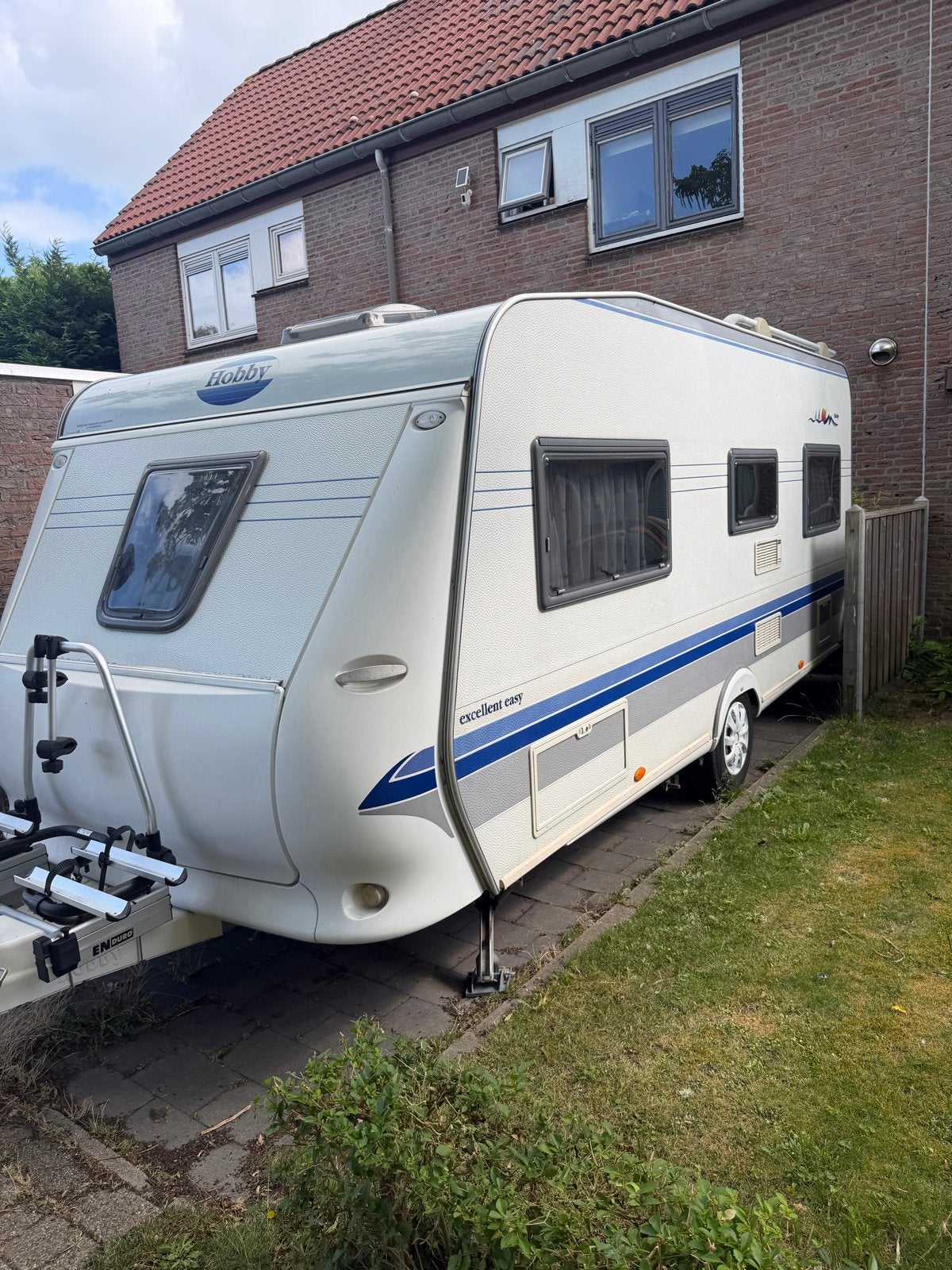 Hobby 495 caravan uit 2004, Vast bed, Luifel, Rondzit, Hobby