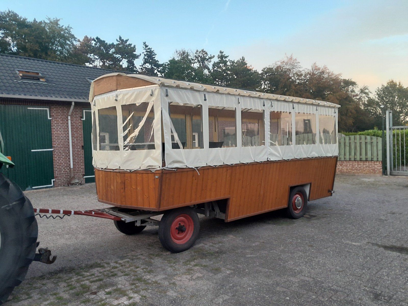 mooie huifkar met kenteken, Ophalen, Zo goed als nieuw