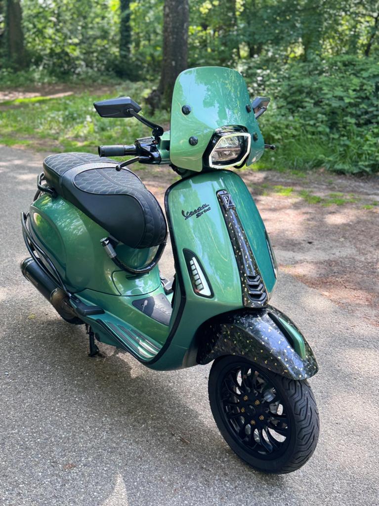 Vespa sprint 80cc, Fietsen en Brommers, Scooters | Vespa, Ophalen, Zo goed als nieuw, Benzine, Overige modellen