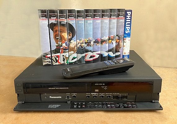 11 VHS banden van Toon Hermans, Gebruikt, Alle leeftijden, Ophalen of Verzenden, Nederlands